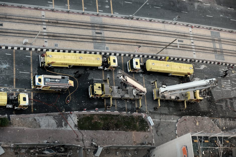 Analyst building a timeline dashboard during an endpoint and network lateral movement hunt