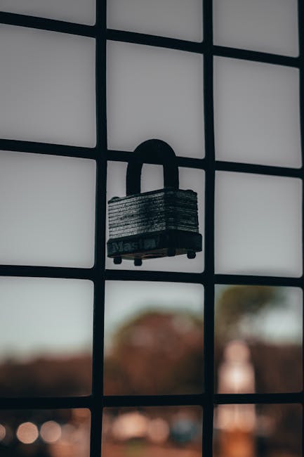Pexels security advisory guide illustrating how to write a high-quality Security Advisory: structure, proof, mitigations, disclosure